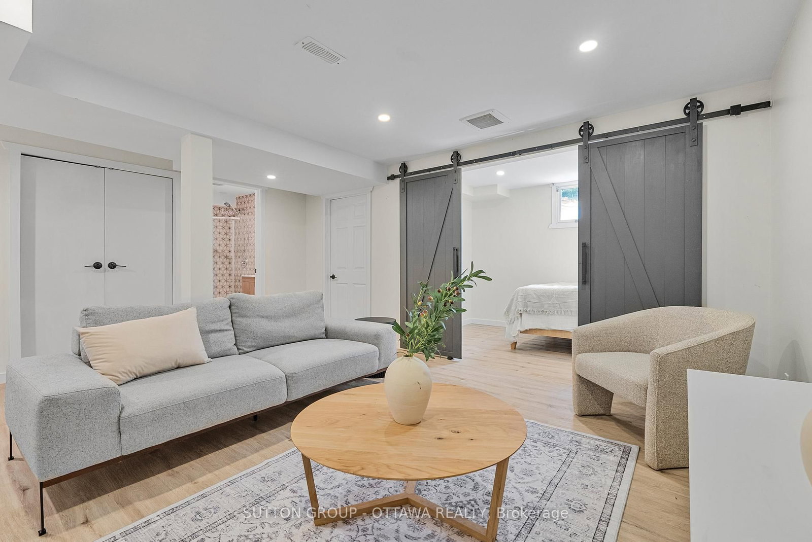 6651 Tooney Drive • Ottawa, ON photo 30