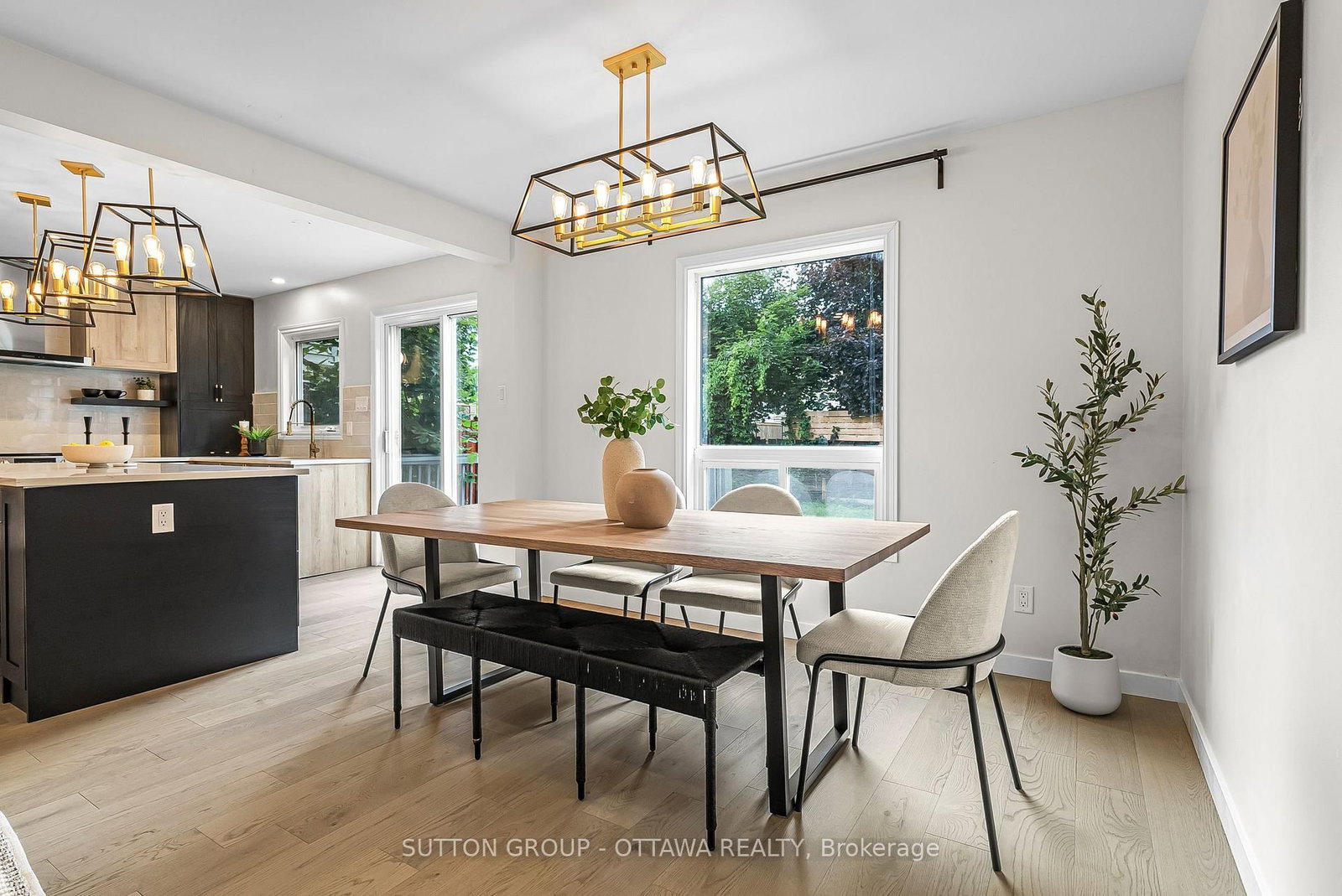 6651 Tooney Drive • Ottawa, ON photo 6