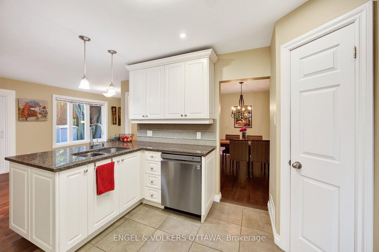 533 Hilson Avenue • Ottawa, ON photo 14