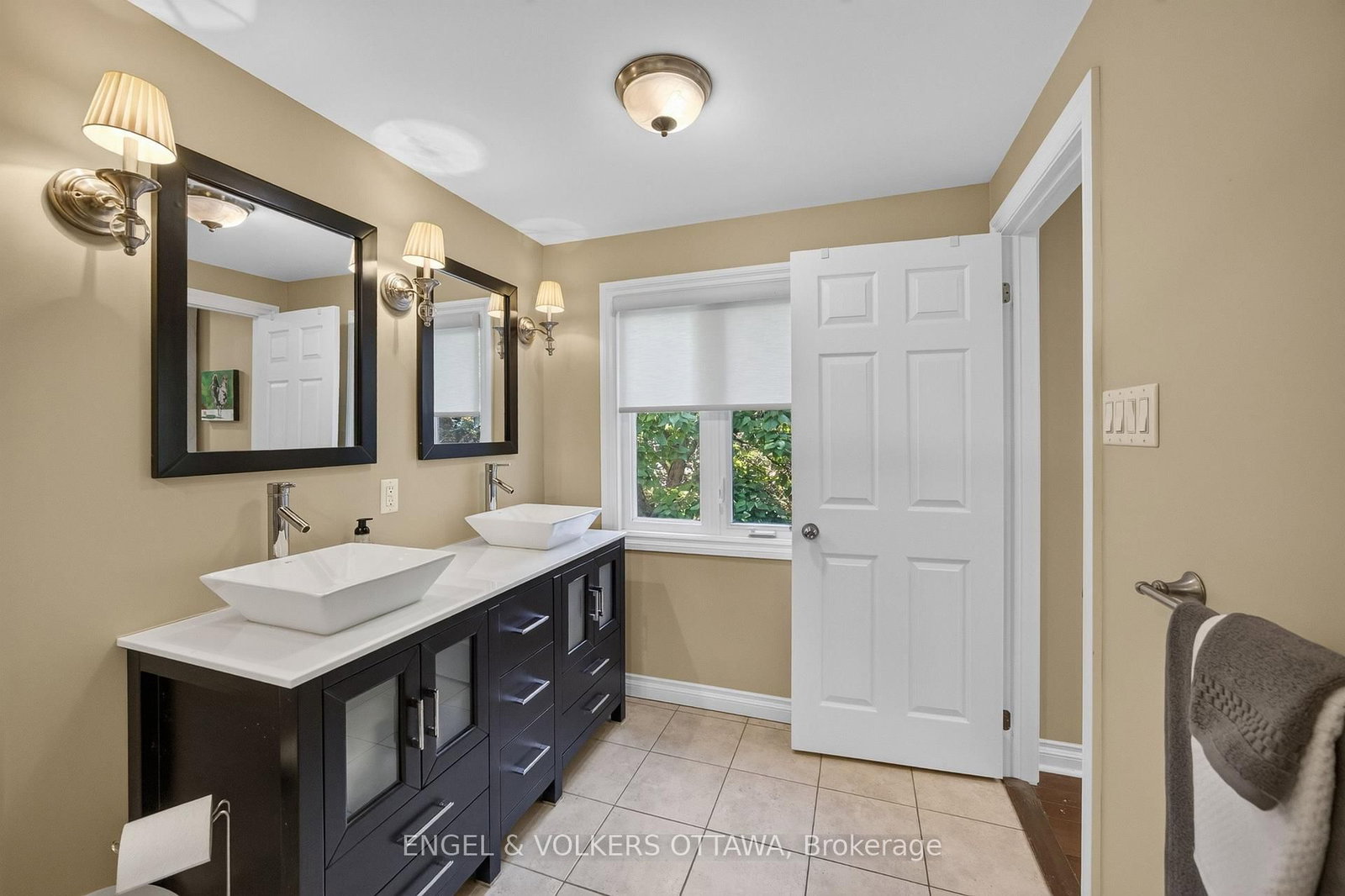 533 Hilson Avenue • Ottawa, ON photo 29