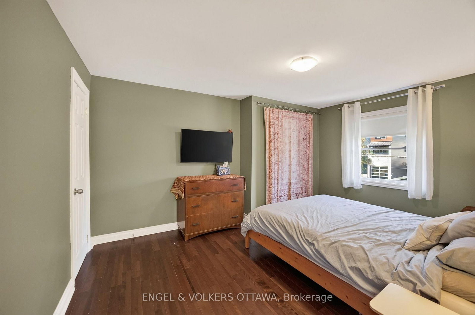 533 Hilson Avenue • Ottawa, ON photo 32