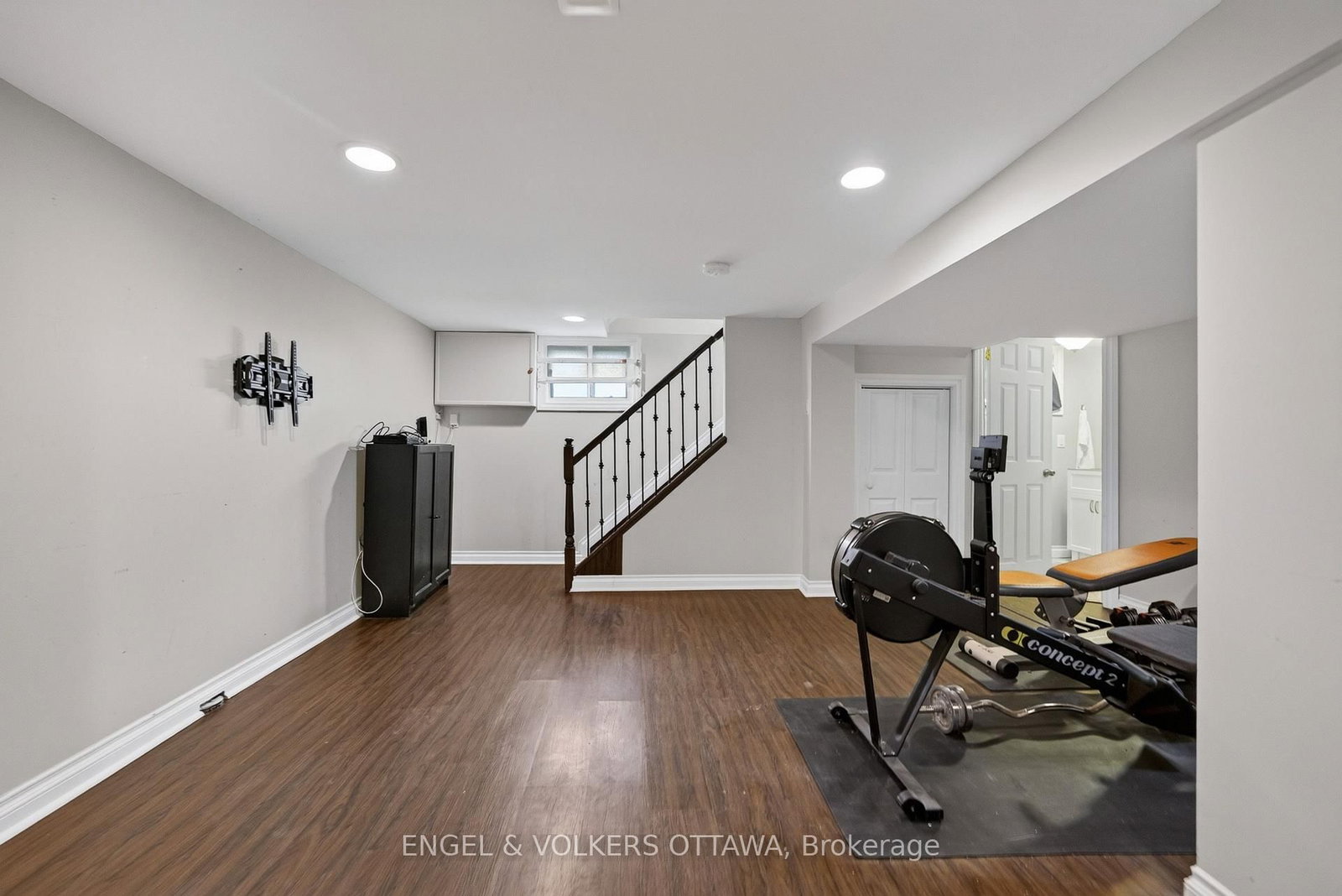 533 Hilson Avenue • Ottawa, ON photo 37