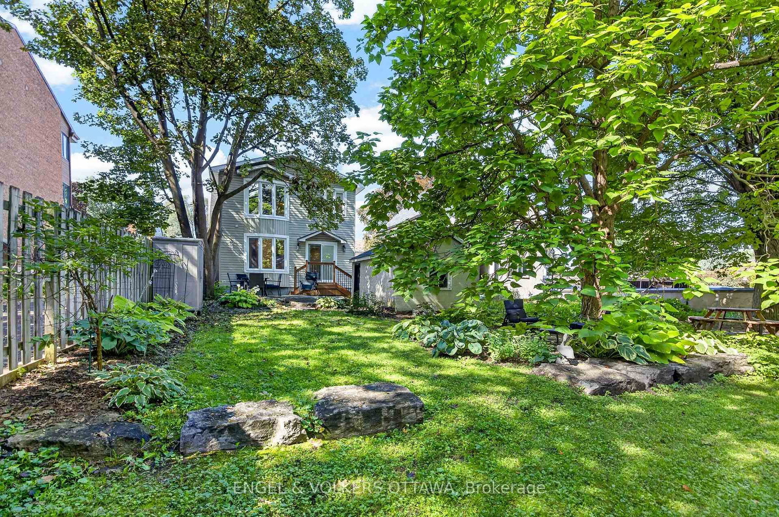 533 Hilson Avenue • Ottawa, ON photo 47