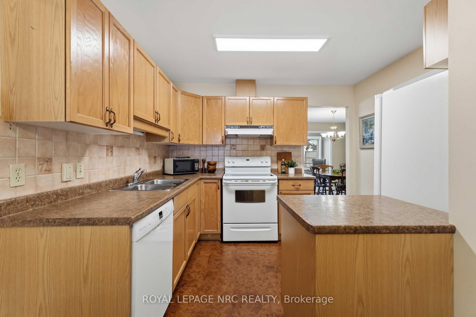 4107 Butternut Court • #10 • Lincoln, ON photo 5