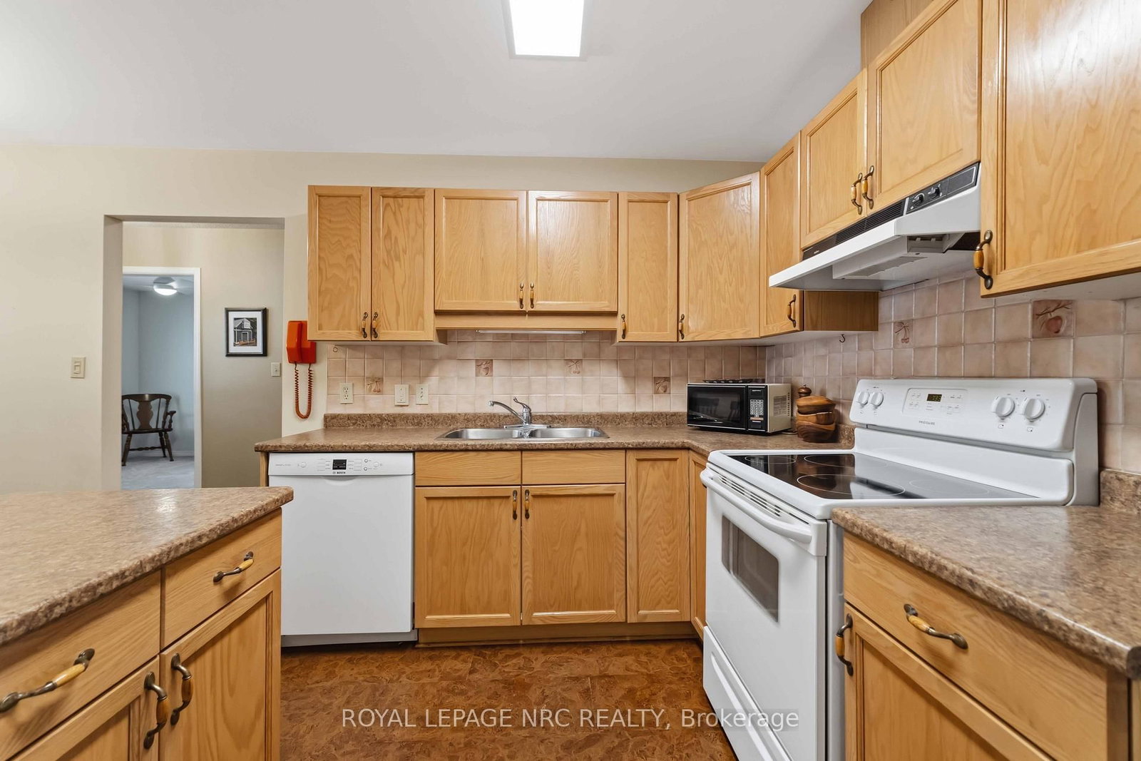 4107 Butternut Court • #10 • Lincoln, ON photo 6