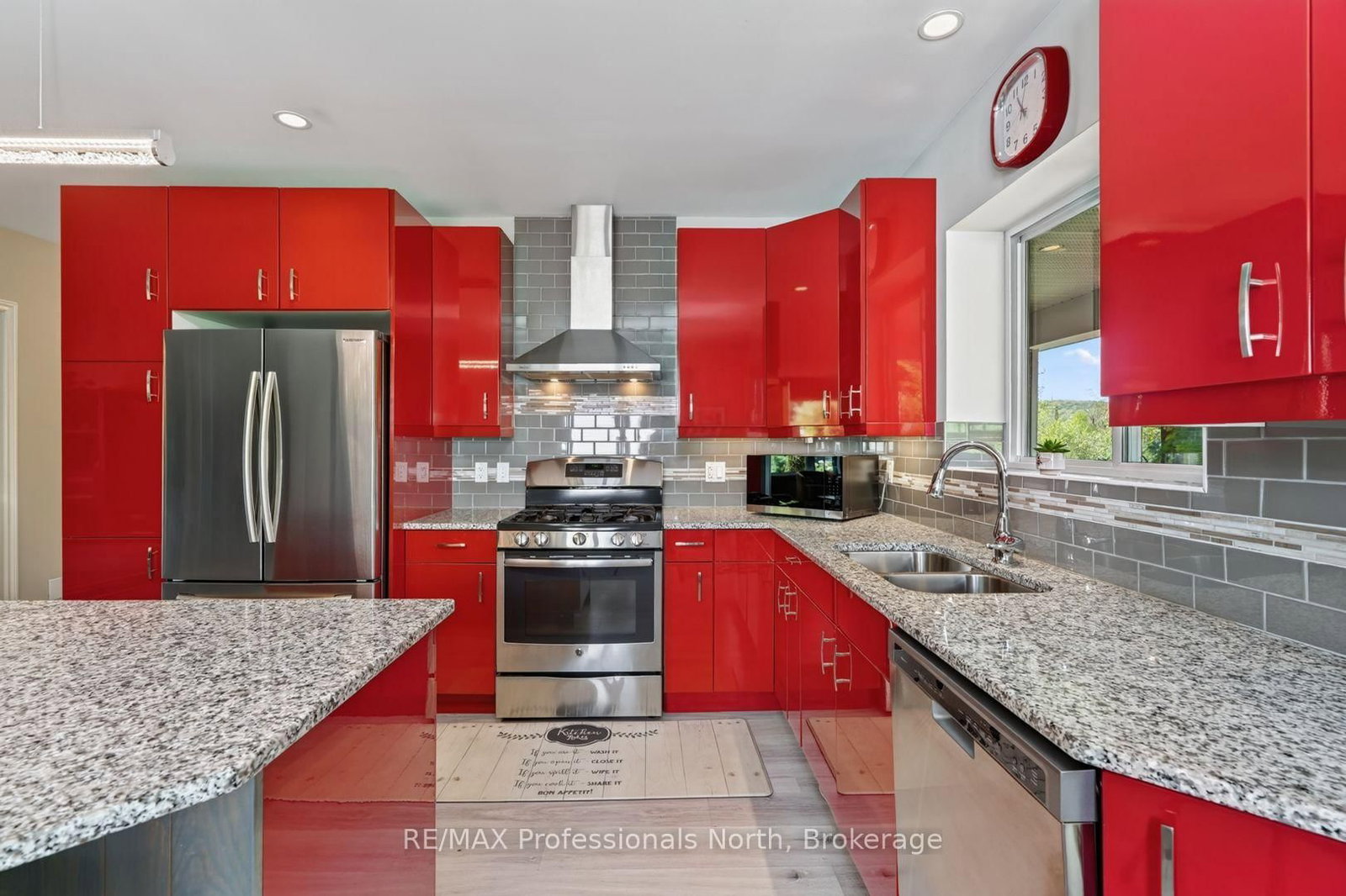 38 Goodwin Drive • Huntsville, ON photo 11