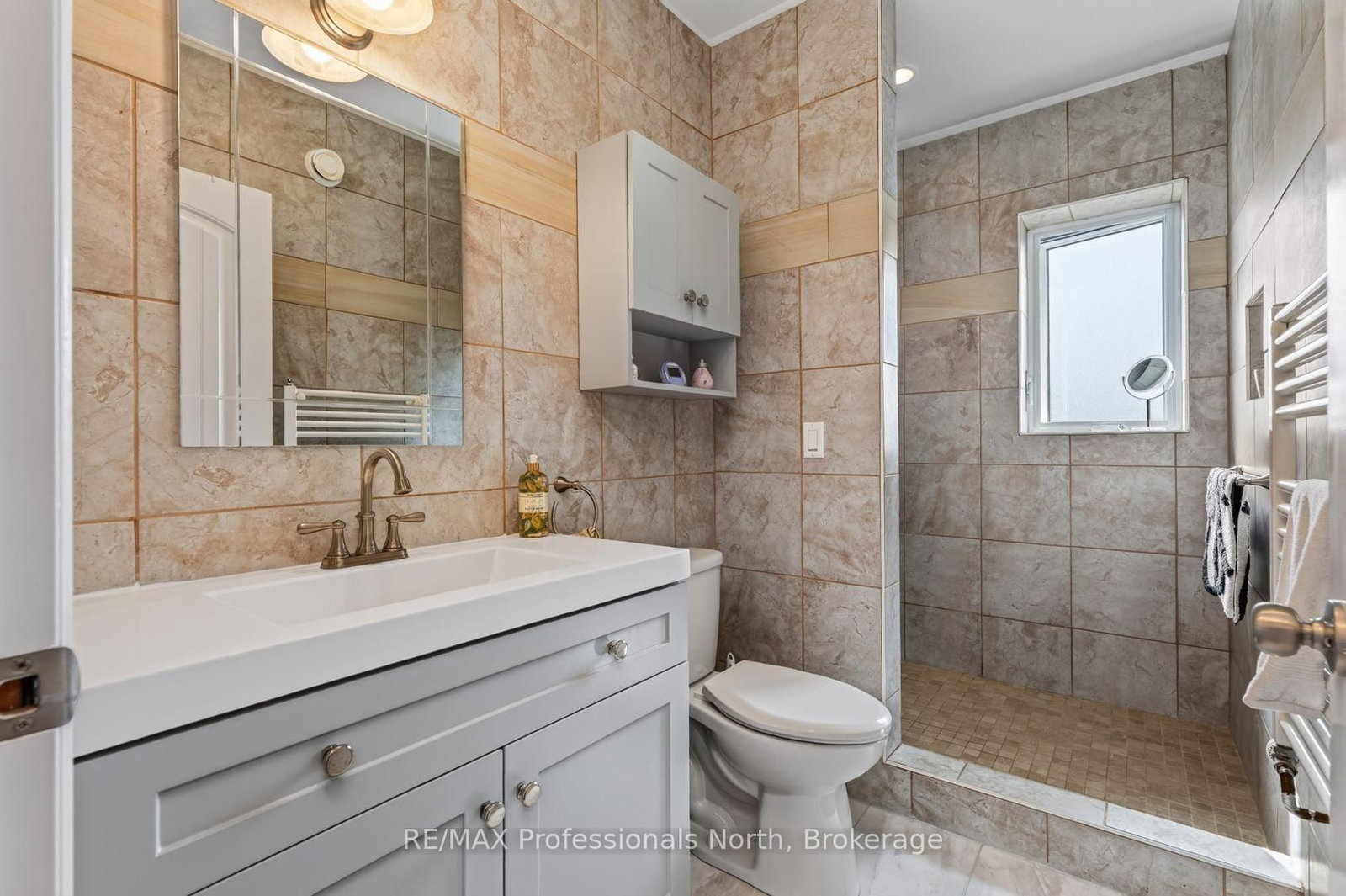 38 Goodwin Drive • Huntsville, ON photo 17