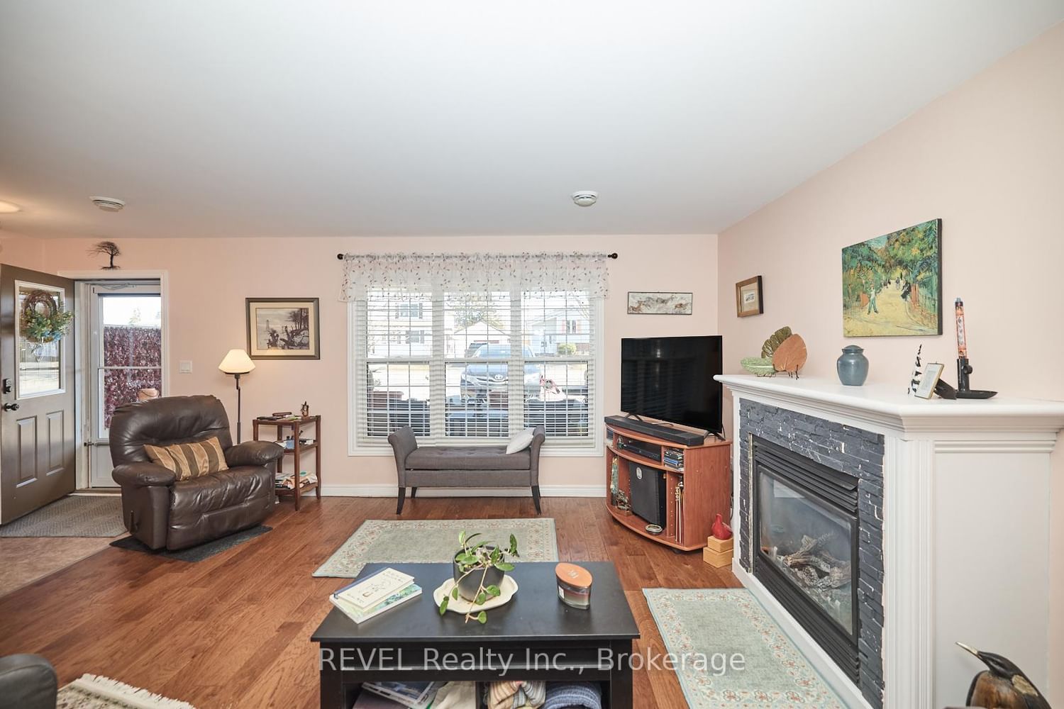 19 Knoll Street • Port Colborne, ON photo 13