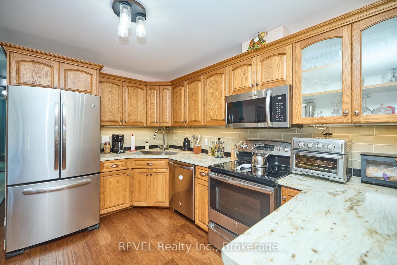 19 Knoll Street • Port Colborne, ON photo 18