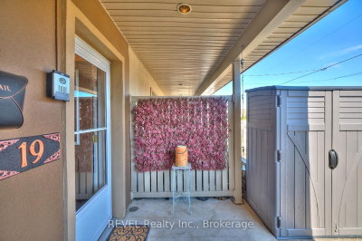 19 Knoll Street • Port Colborne, ON photo 8