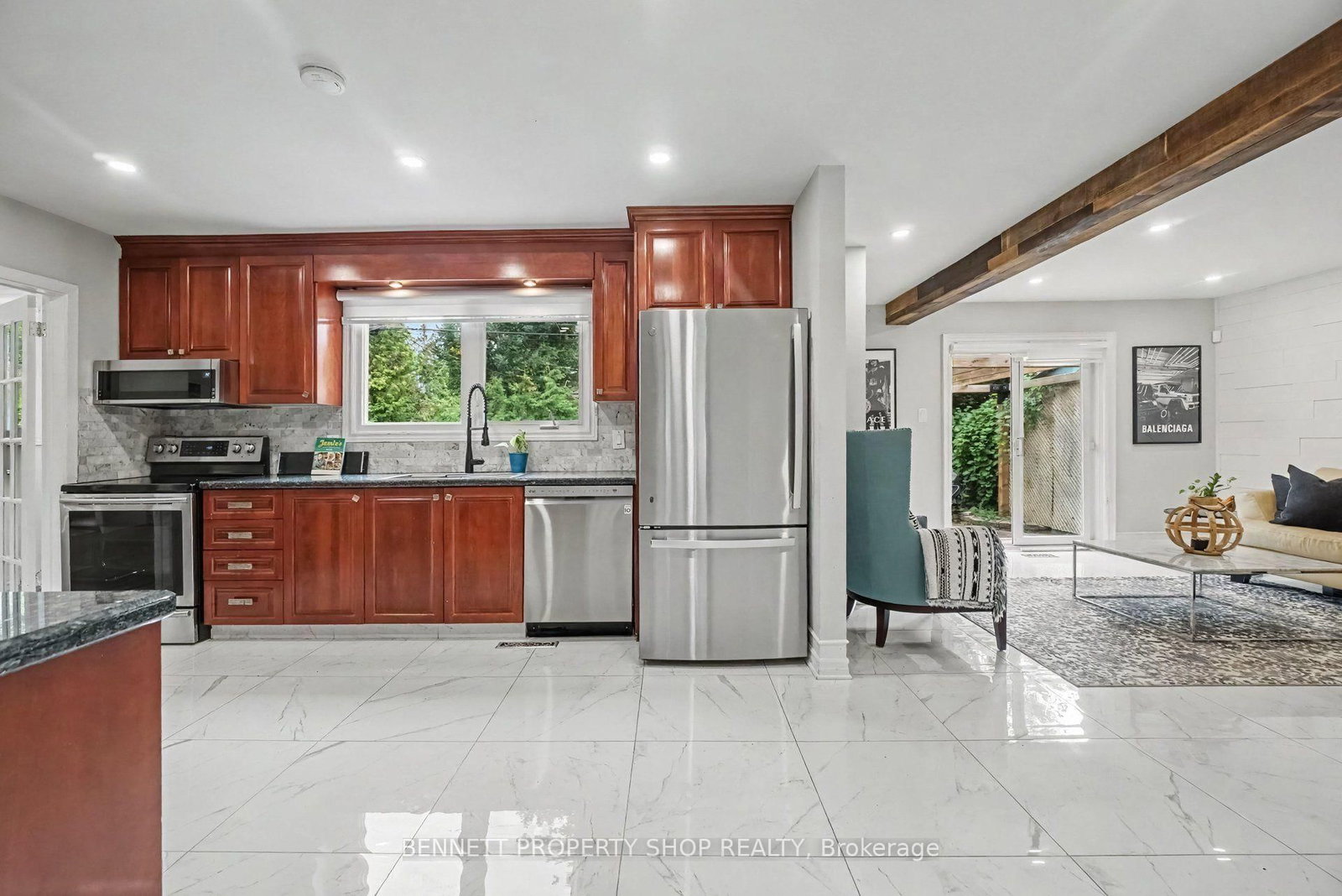1902 Featherston Drive • Ottawa, ON photo 10