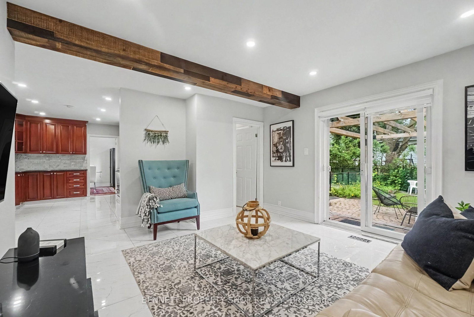1902 Featherston Drive • Ottawa, ON photo 11