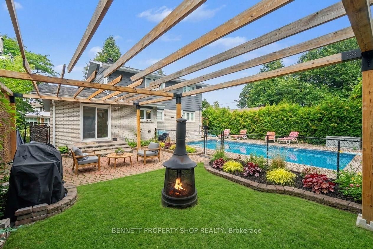 1902 Featherston Drive • Ottawa, ON photo 24