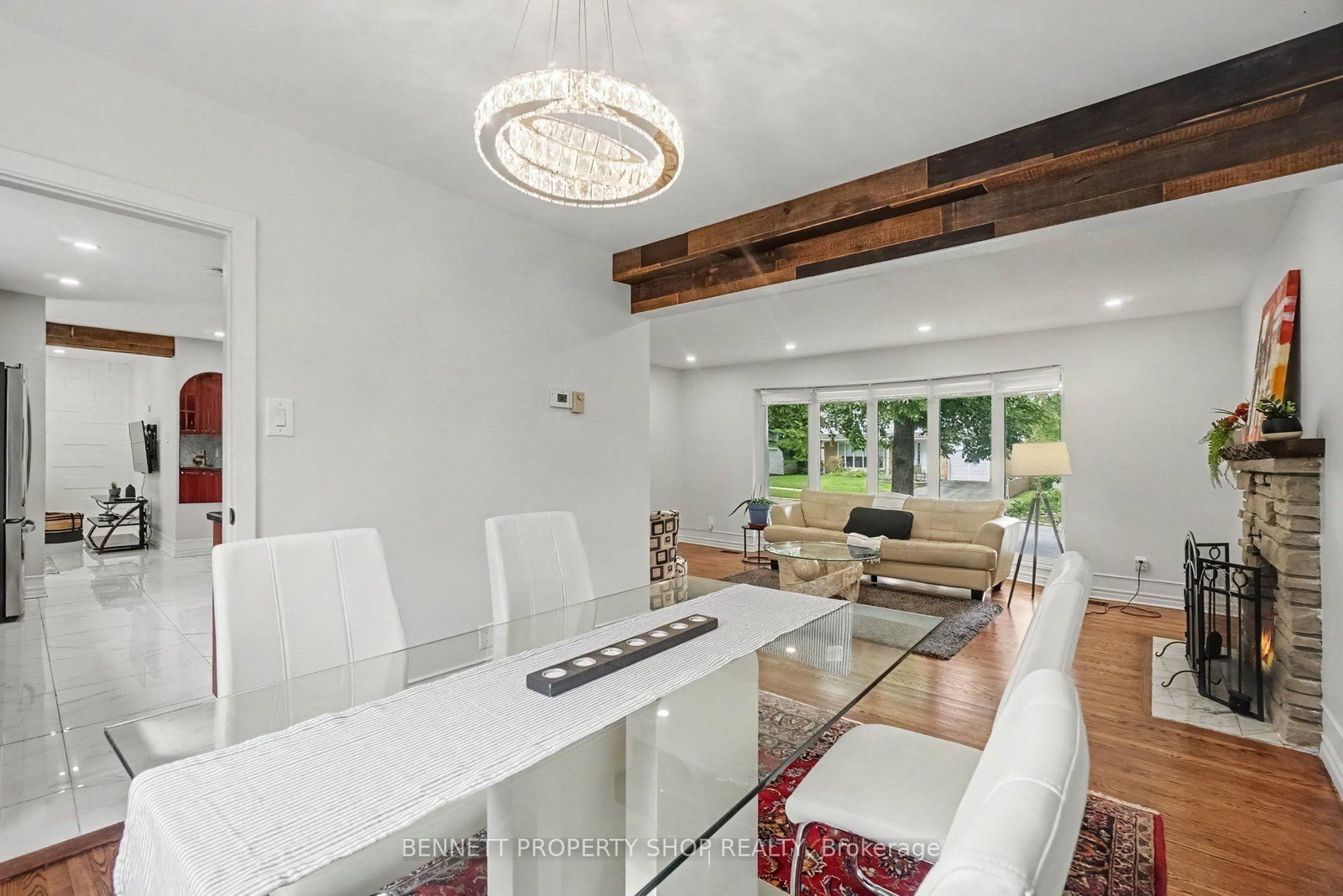 1902 Featherston Drive • Ottawa, ON photo 6