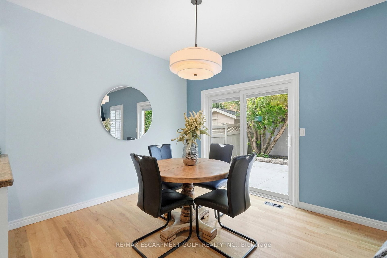 31 COMMANDO Court • Hamilton, ON photo 13