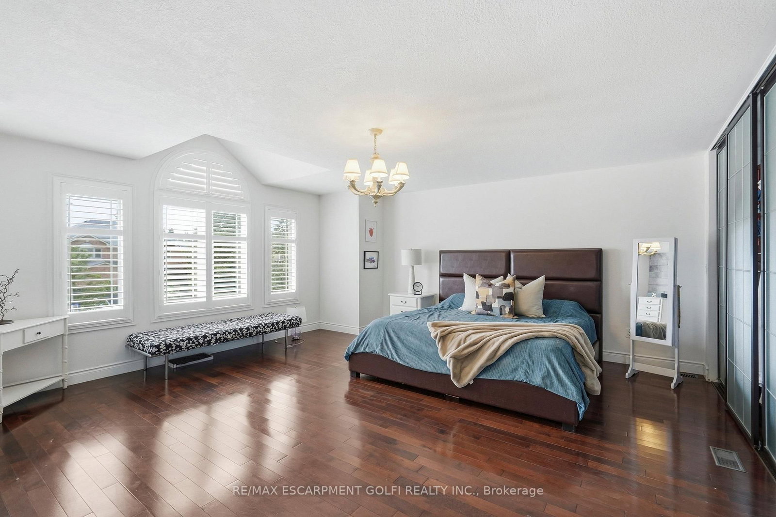 31 COMMANDO Court • Hamilton, ON photo 19
