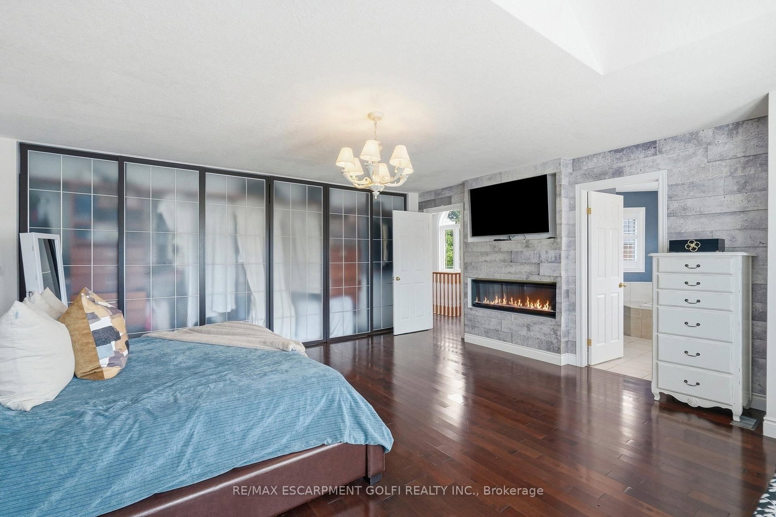 31 COMMANDO Court • Hamilton, ON photo 20