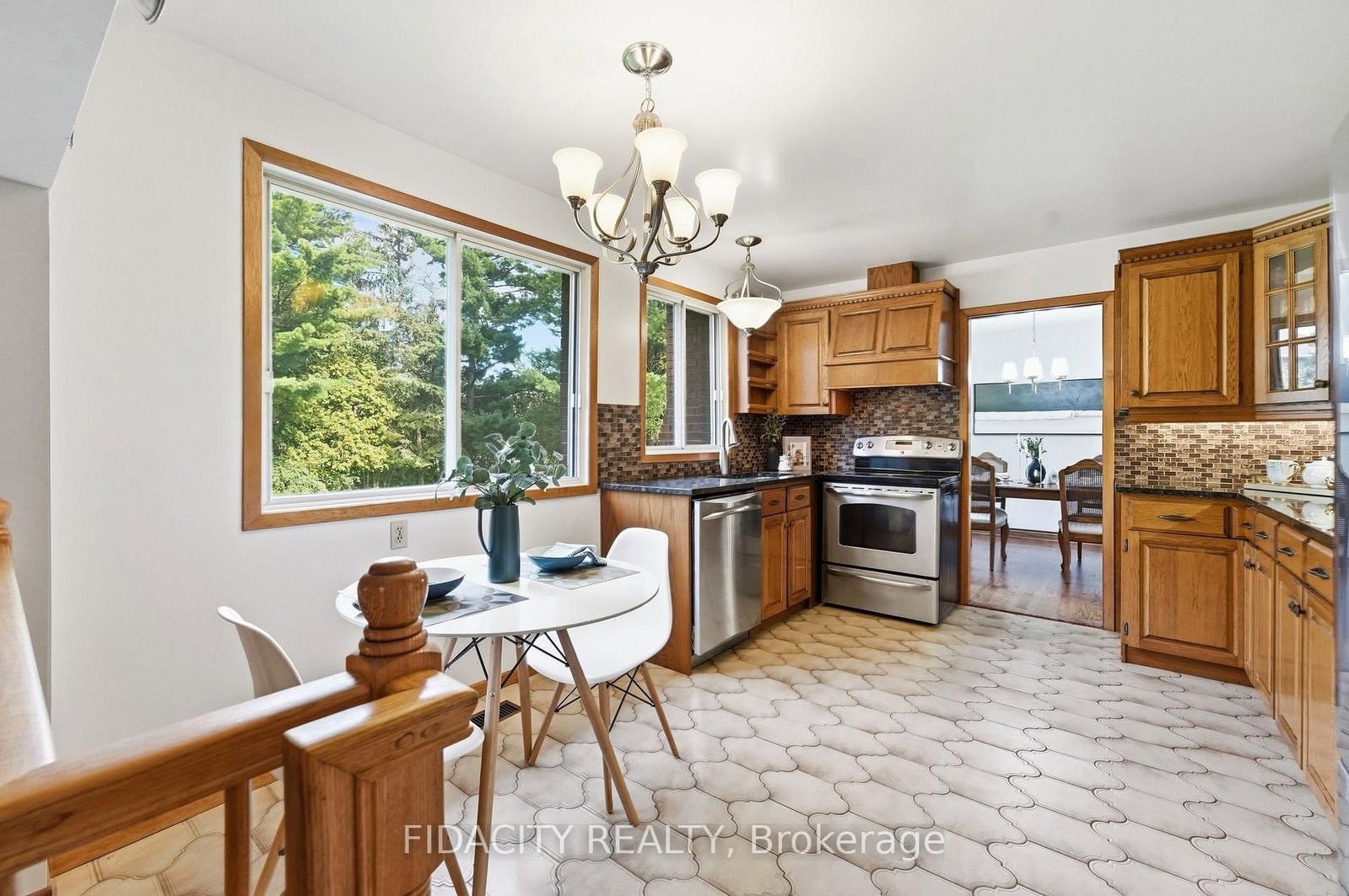 45 Cortleigh Drive • Ottawa, ON photo 13