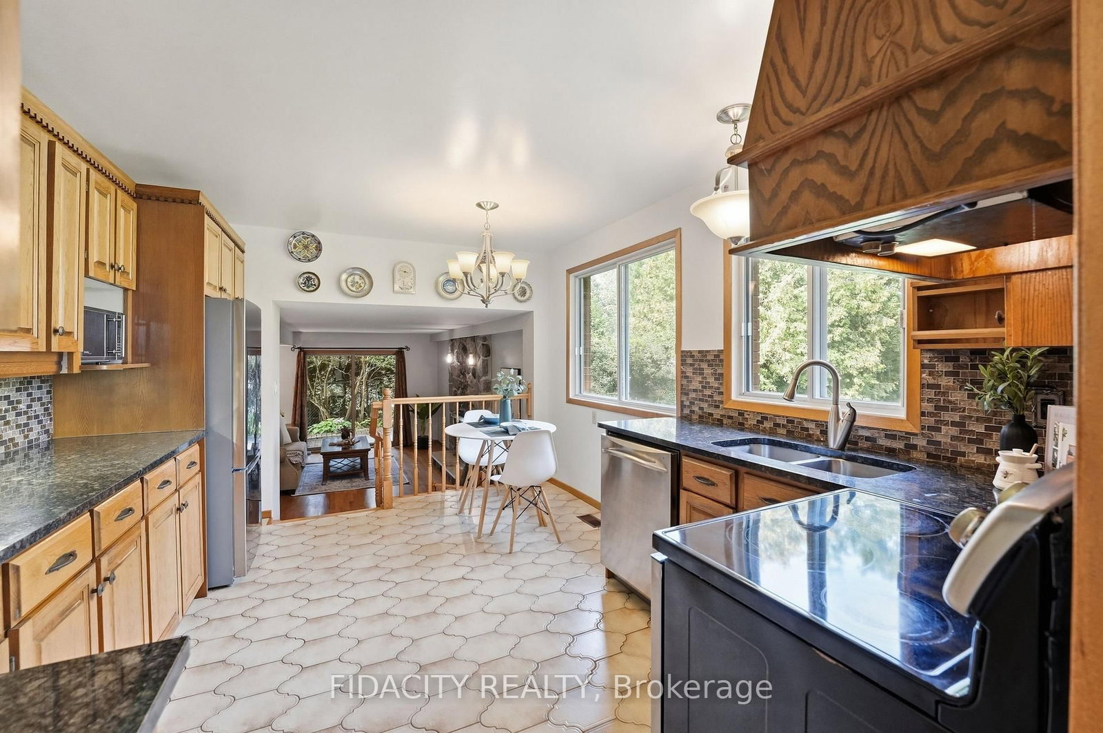 45 Cortleigh Drive • Ottawa, ON photo 14