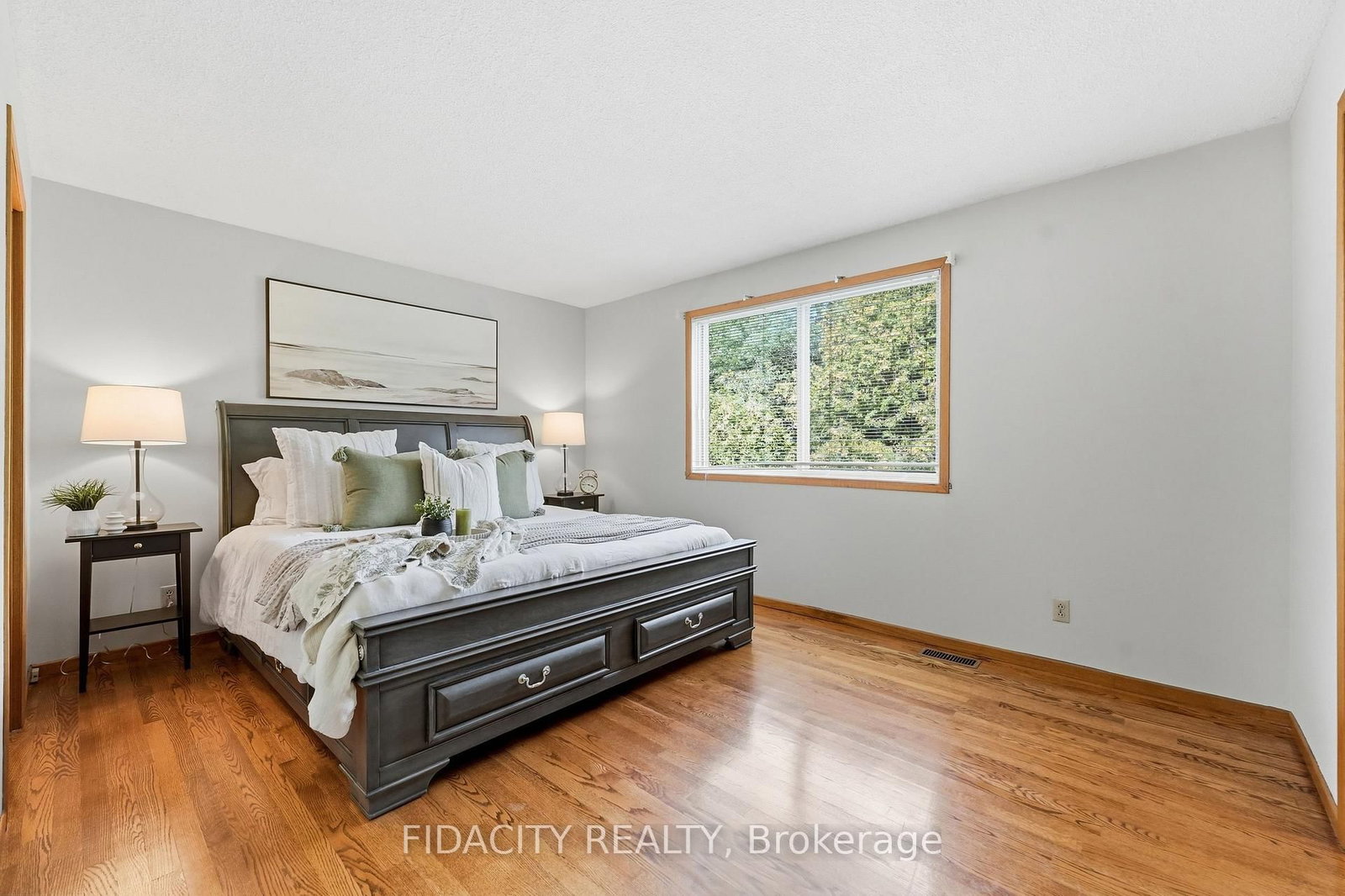 45 Cortleigh Drive • Ottawa, ON photo 21