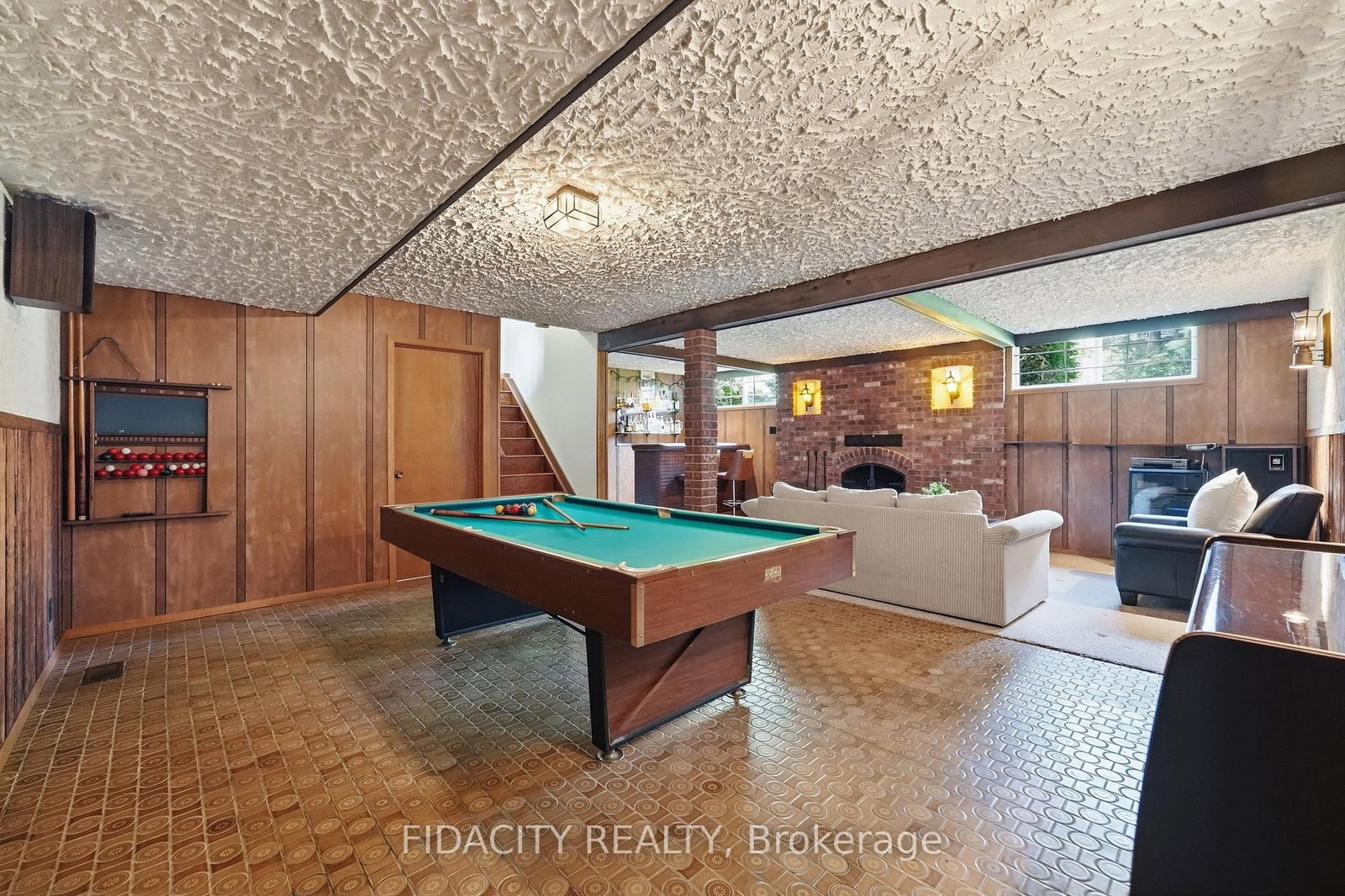 45 Cortleigh Drive • Ottawa, ON photo 27