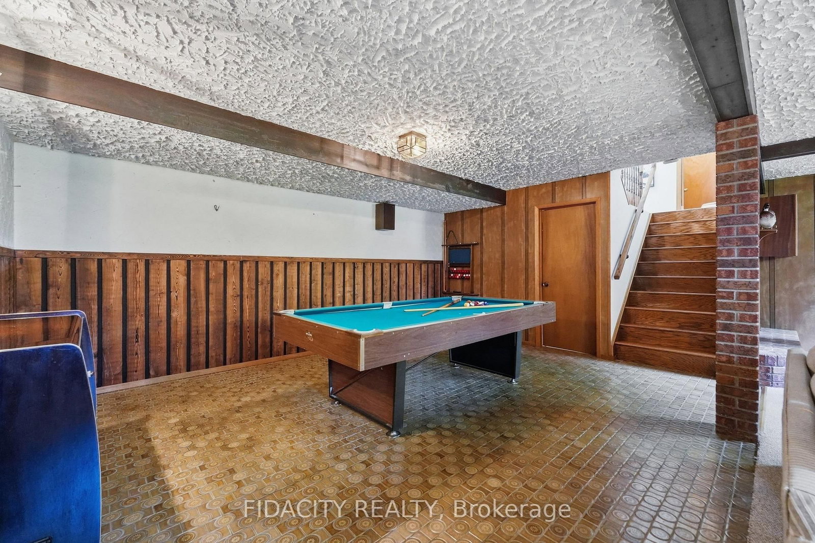 45 Cortleigh Drive • Ottawa, ON photo 28