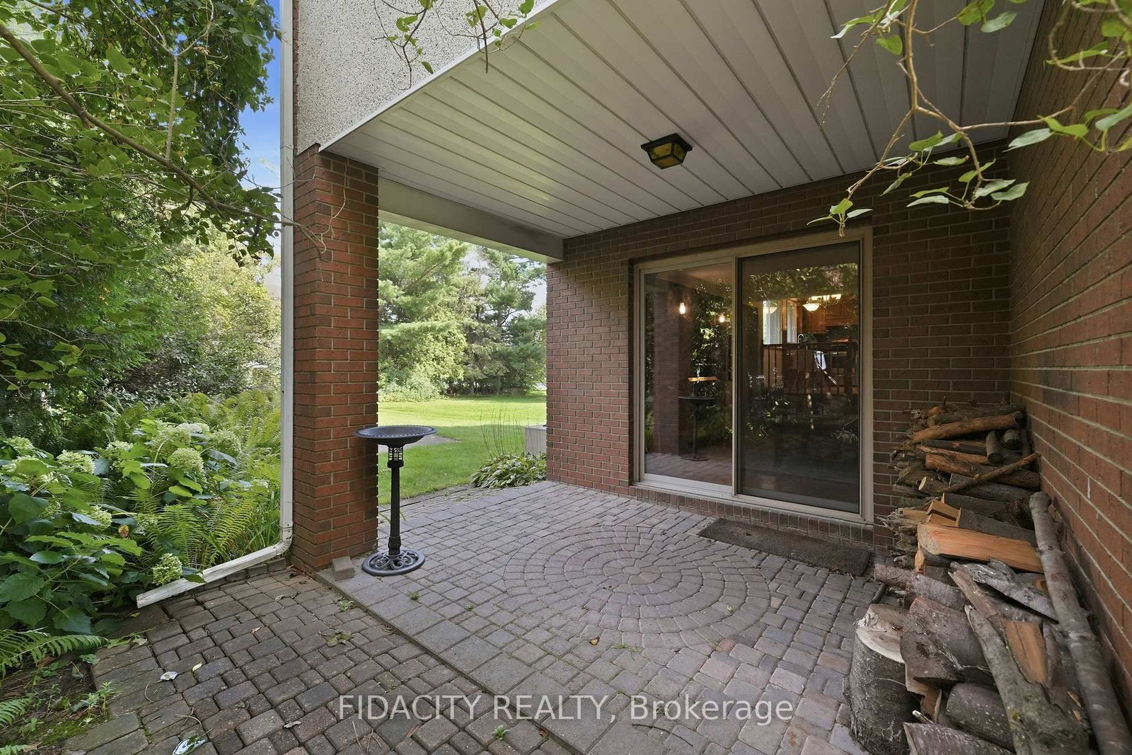 45 Cortleigh Drive • Ottawa, ON photo 36