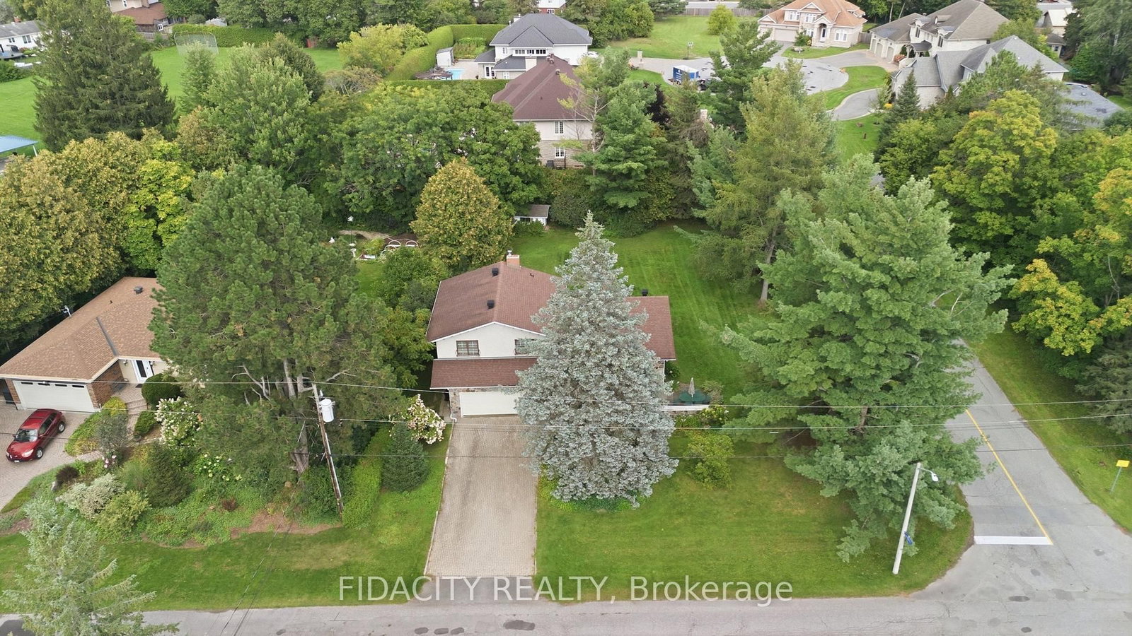 45 Cortleigh Drive • Ottawa, ON photo 41