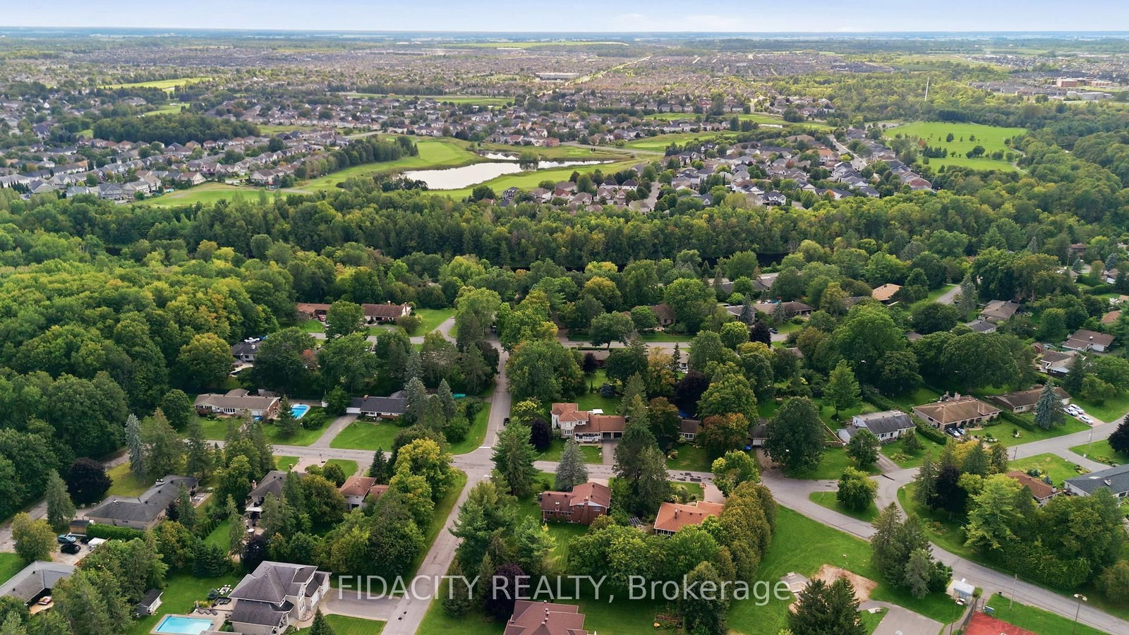 45 Cortleigh Drive • Ottawa, ON photo 43