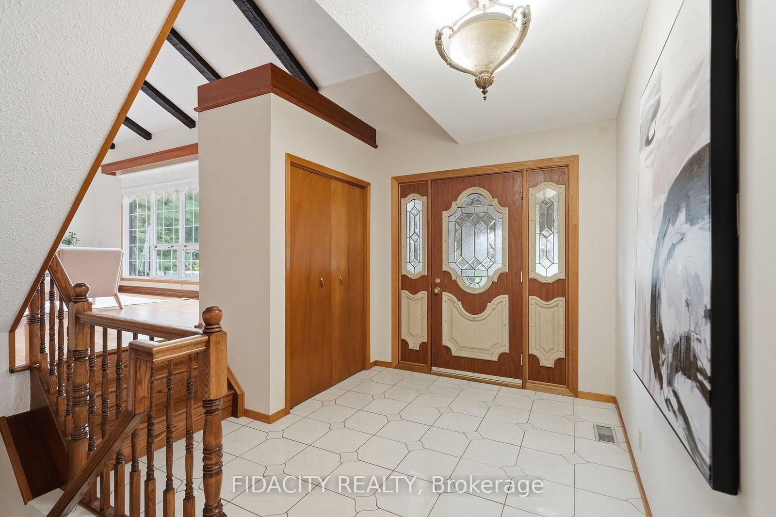 45 Cortleigh Drive • Ottawa, ON photo 5