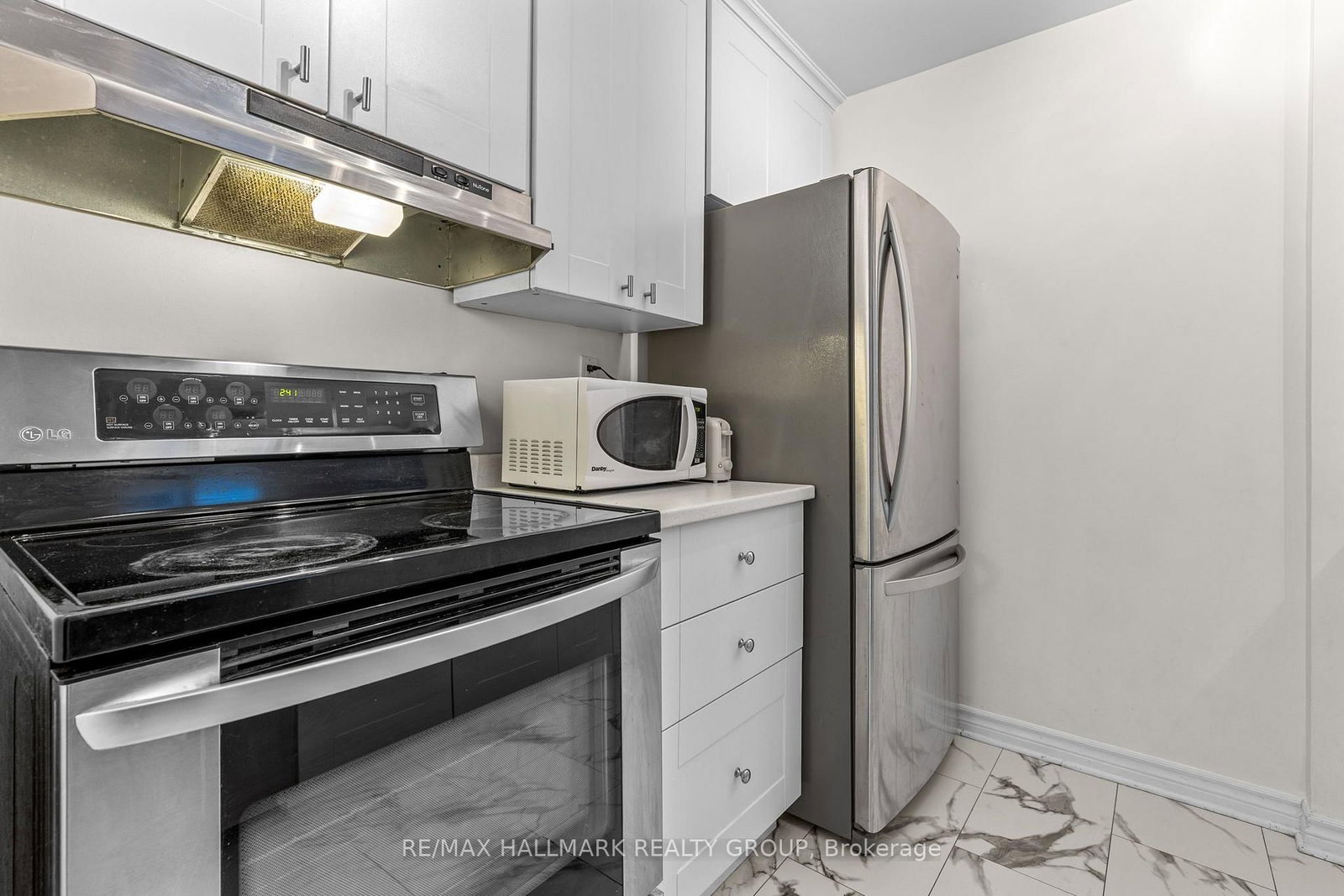 18 Nepean Street • #701 • Ottawa, ON photo 16