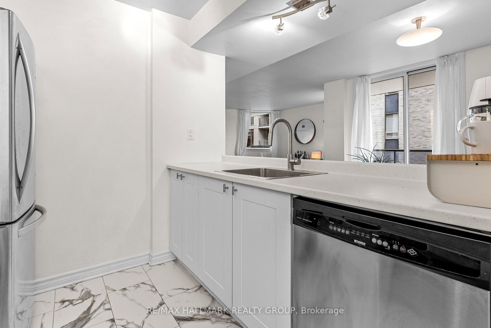 18 Nepean Street • #701 • Ottawa, ON photo 17