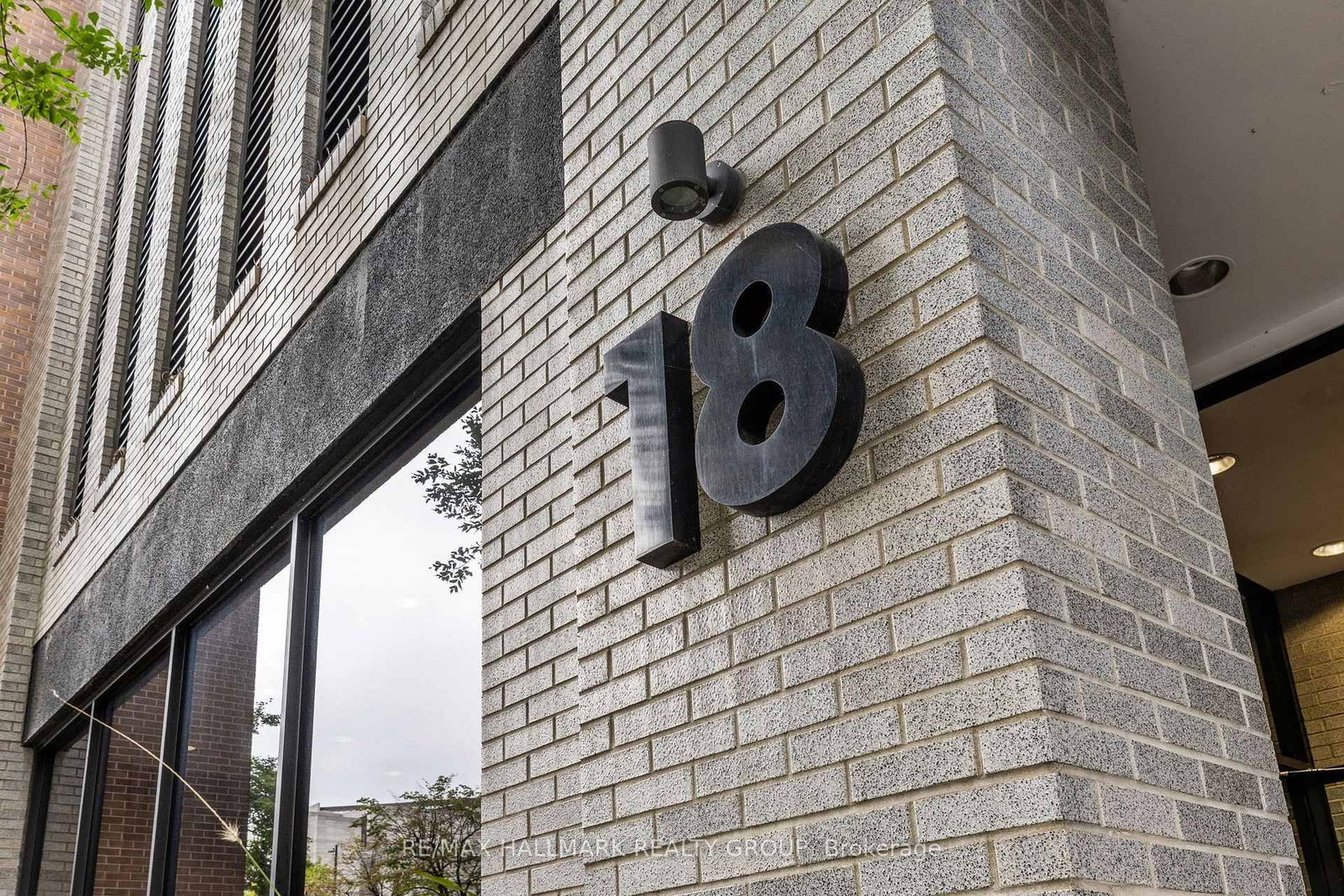 18 Nepean Street • #701 • Ottawa, ON photo 4