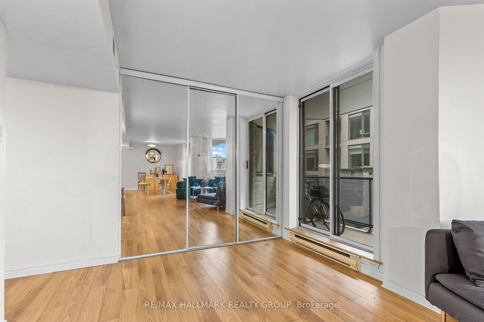 18 Nepean Street • #701 • Ottawa, ON photo 8