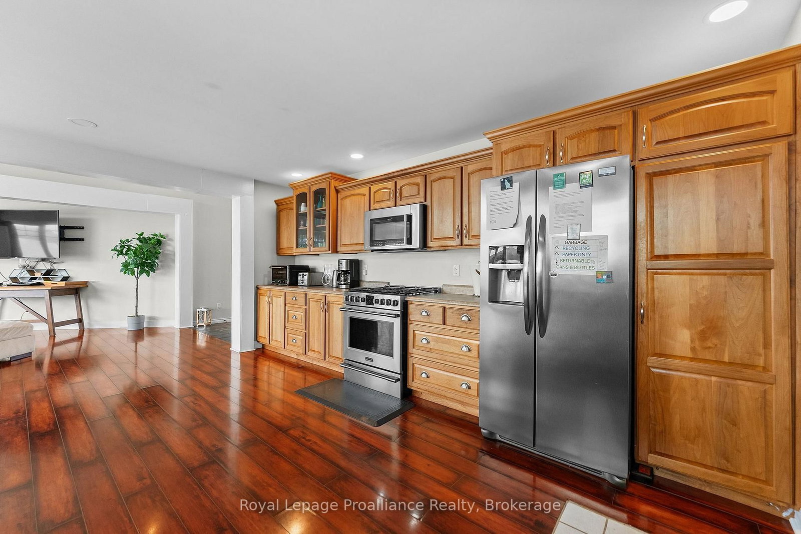 137 Lakeshore Drive • Barry's Bay, ON photo 15