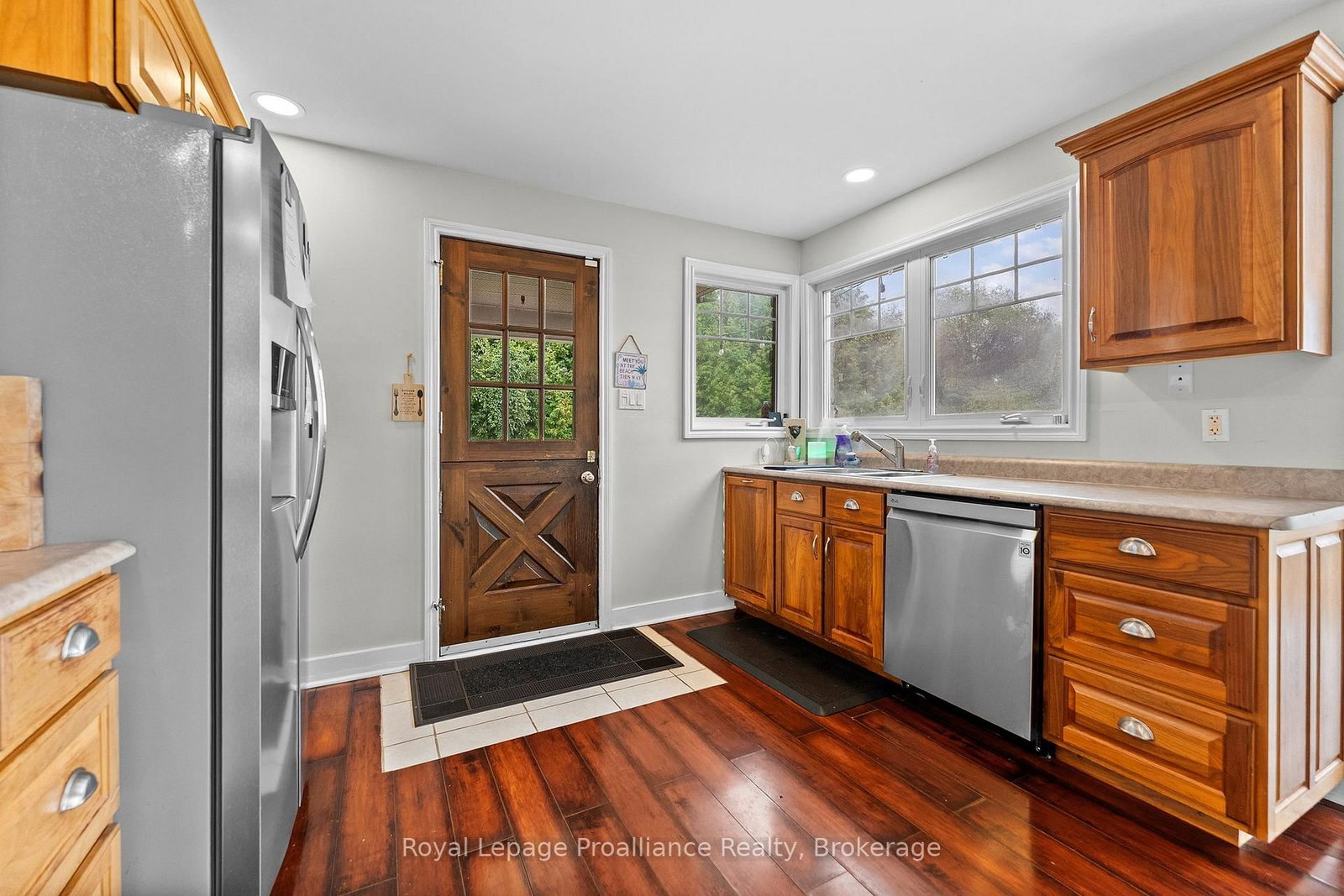 137 Lakeshore Drive • Barry's Bay, ON photo 17