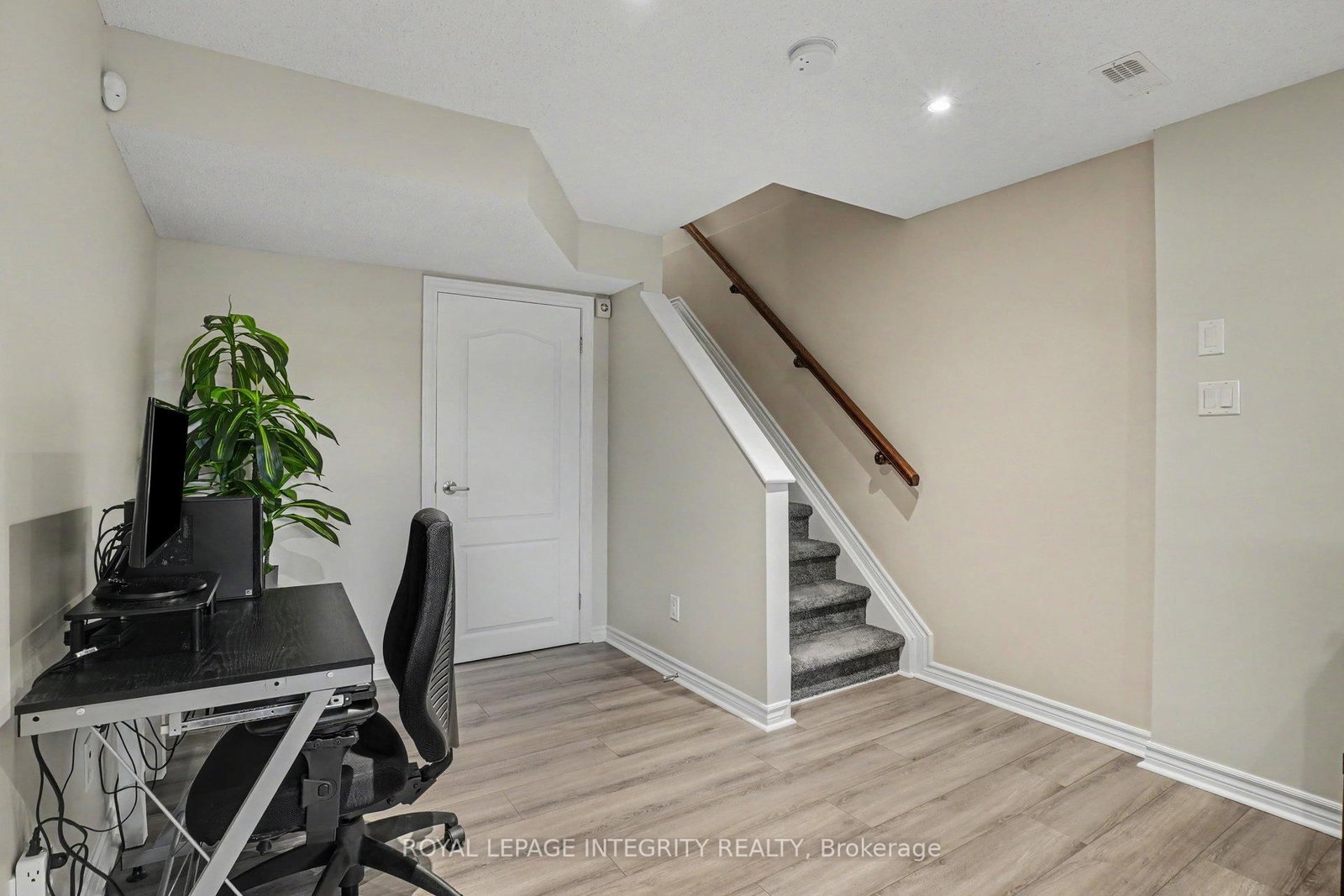 563 Remnor Avenue • Ottawa, ON photo 28