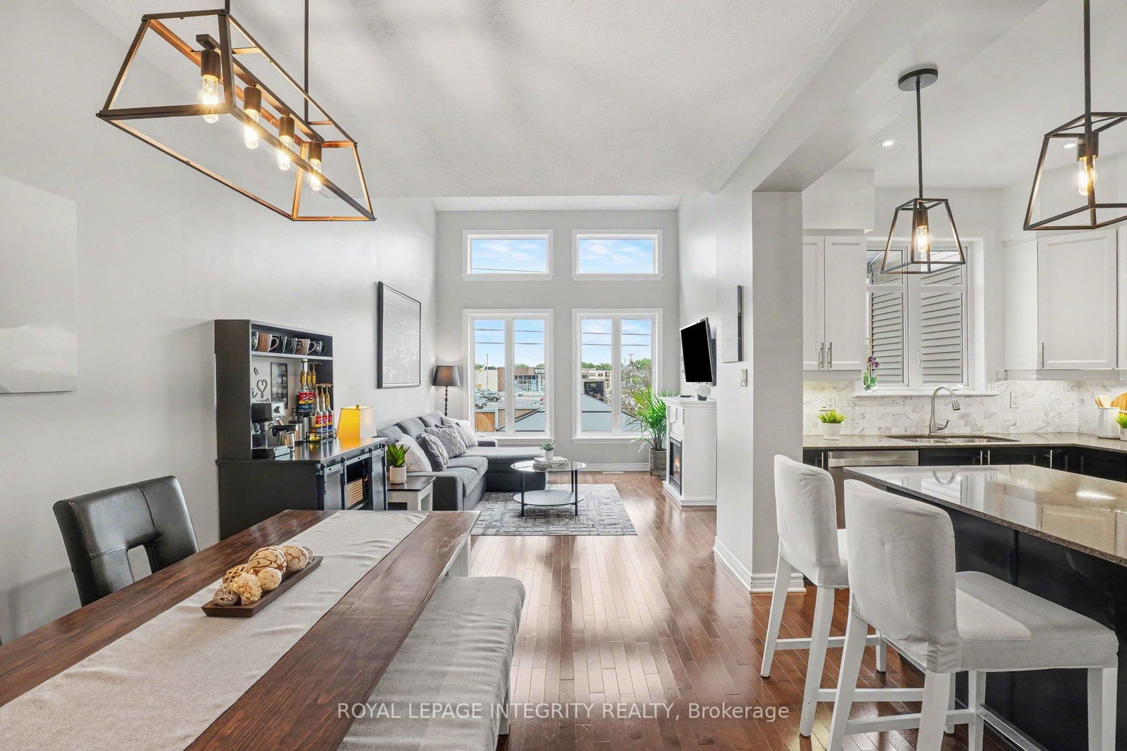 563 Remnor Avenue • Ottawa, ON photo 8