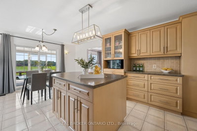 1049 Sheffield Road • Hamilton, ON photo 4