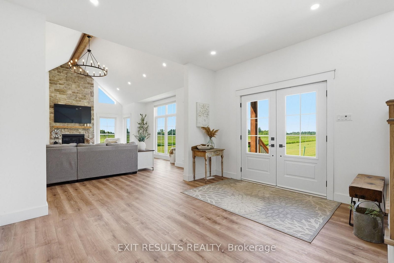 2083 Groves Road • Russell, ON photo 5