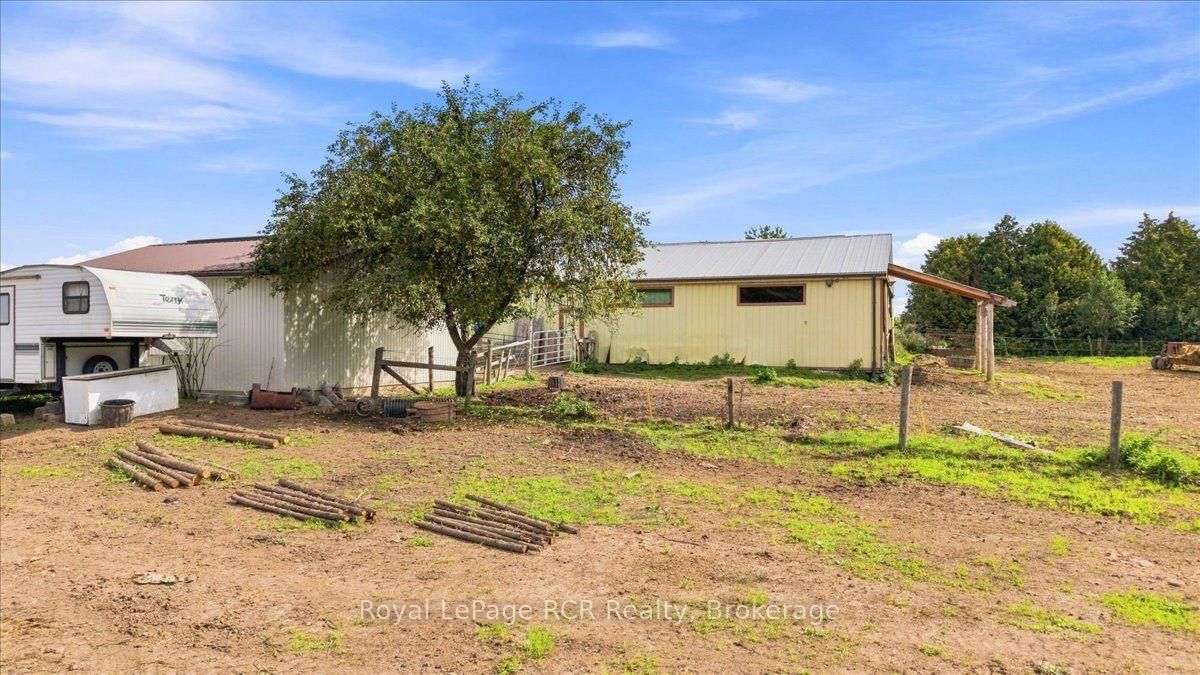 151601 Southgate Sideroad 15 • Southgate, ON photo 41