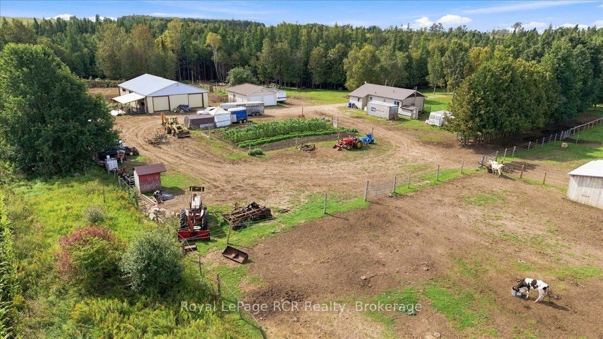 151601 Southgate Sideroad 15 • Southgate, ON photo 44