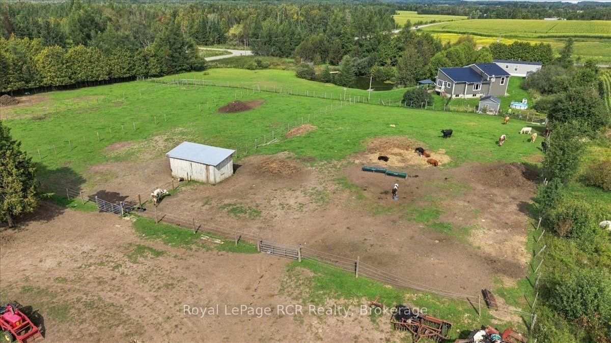 151601 Southgate Sideroad 15 • Southgate, ON photo 47
