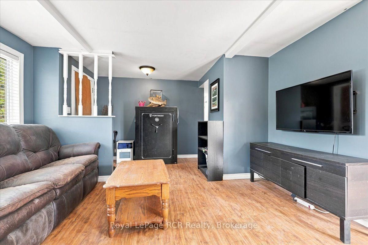 151601 Southgate Sideroad 15 • Southgate, ON photo 9