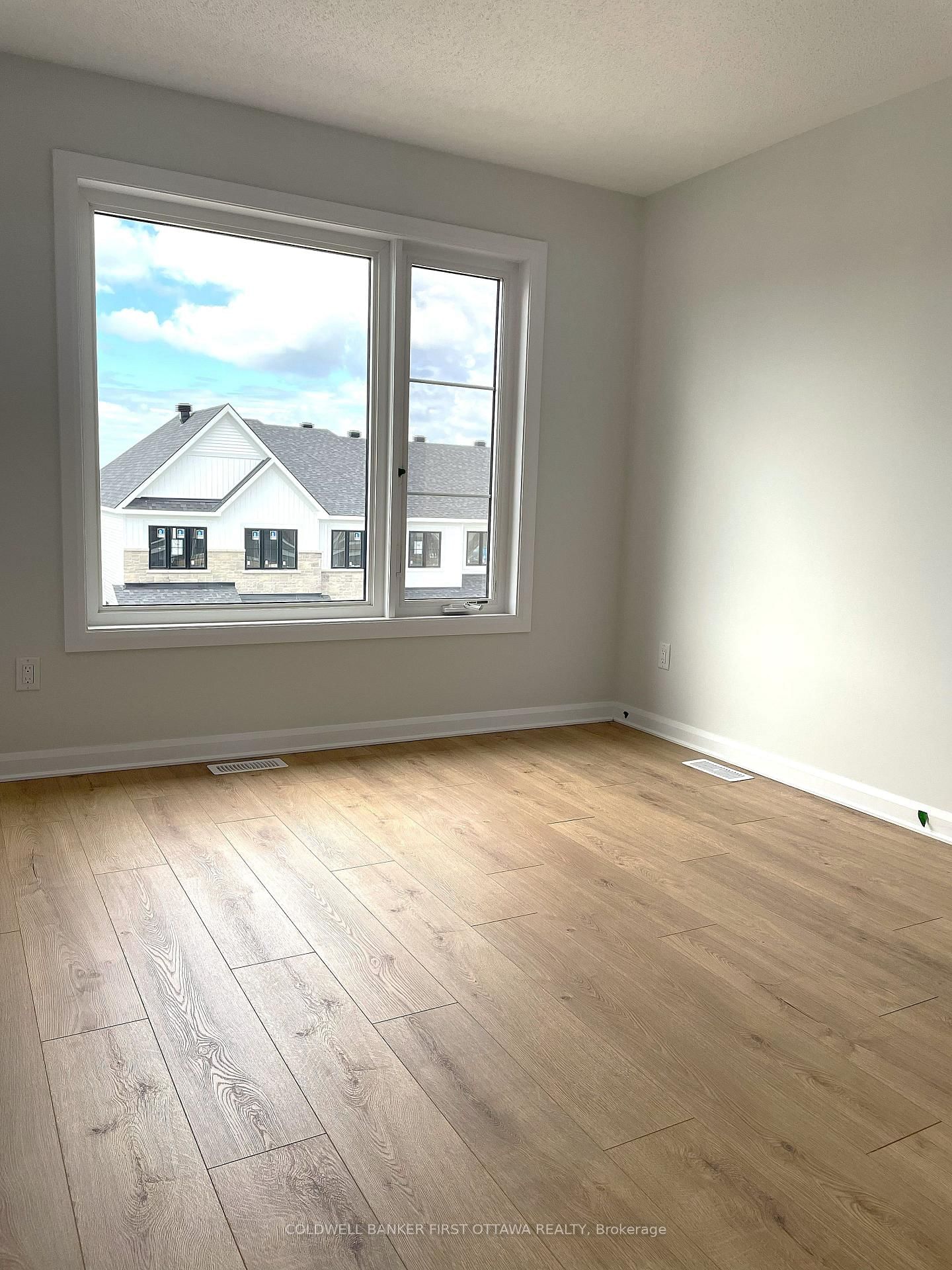 738 Harold Mathie Street • Almonte, ON photo 10