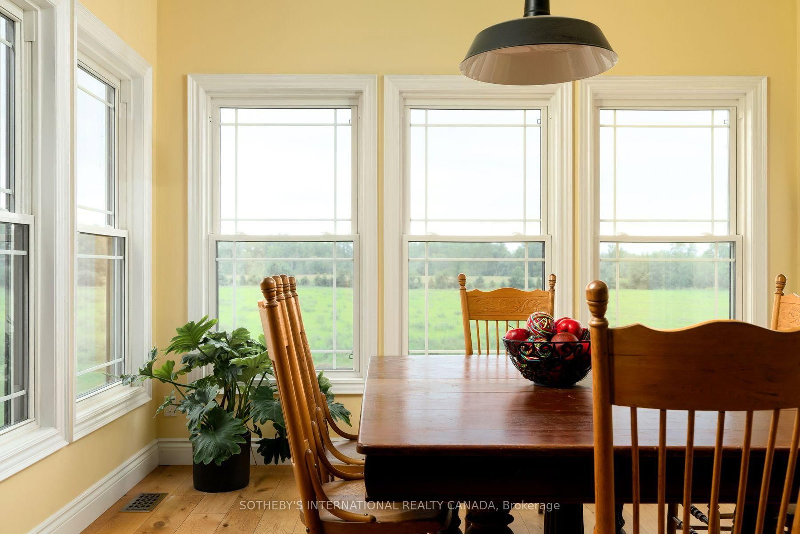 151 Concession 7 Road E • Hamilton, ON photo 16