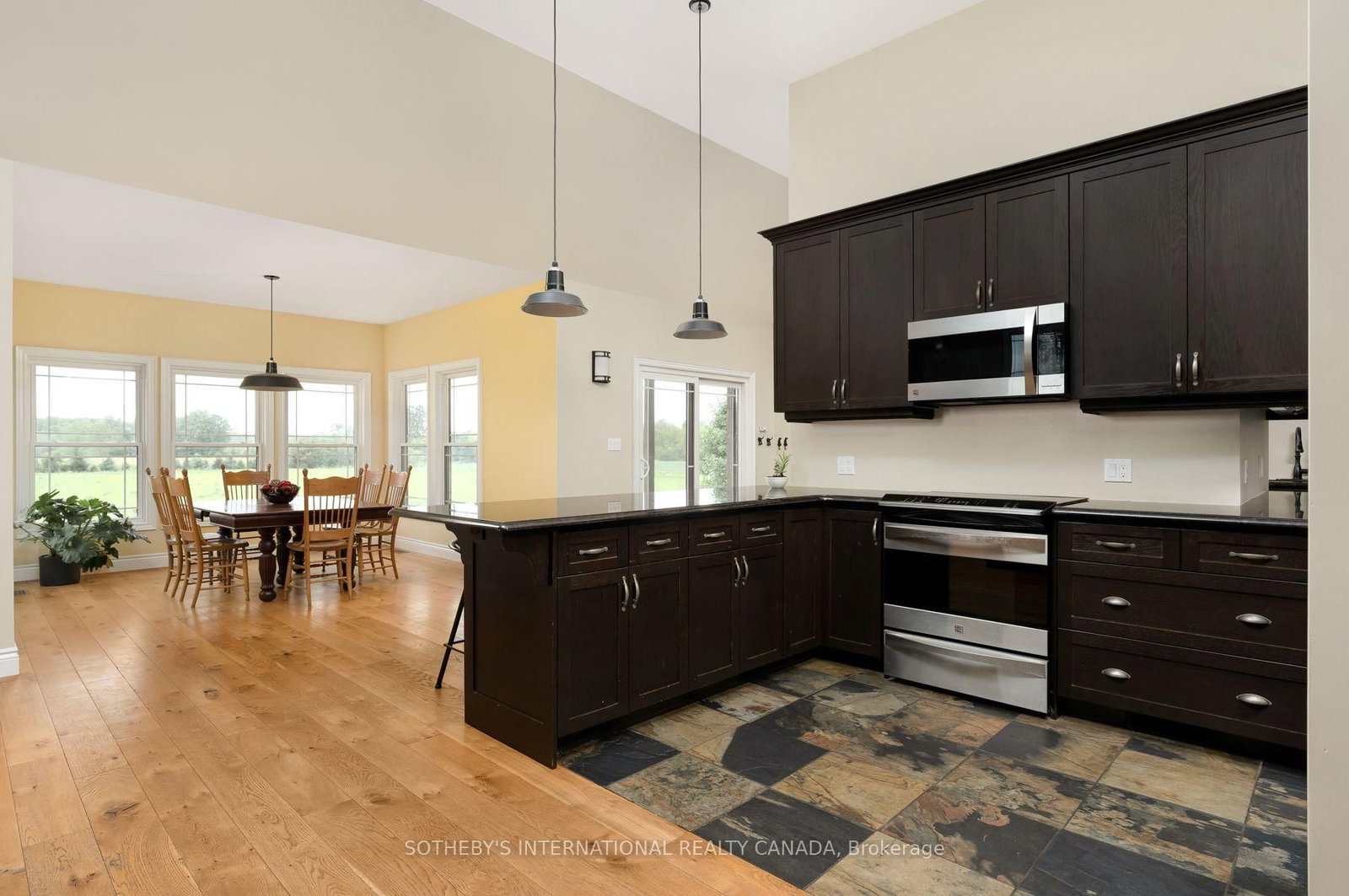 151 Concession 7 Road E • Hamilton, ON photo 19
