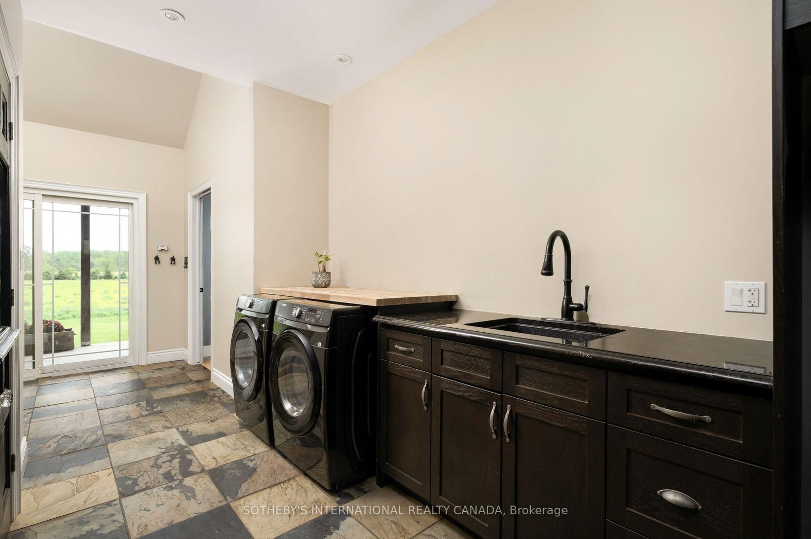151 Concession 7 Road E • Hamilton, ON photo 23