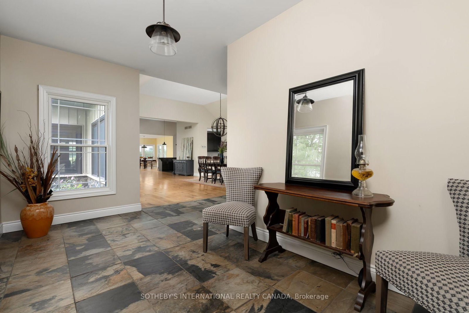 151 Concession 7 Road E • Hamilton, ON photo 5