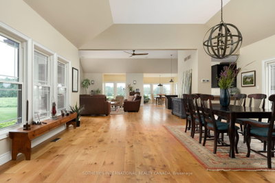 151 Concession 7 Road E • Hamilton, ON photo 6